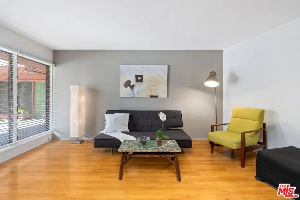 1400 N Hayworth Avenue  home-pic-2