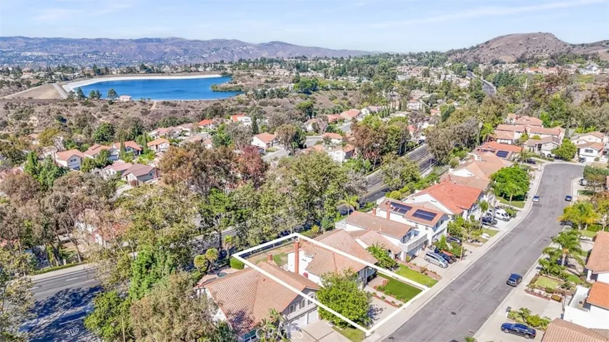 6815 E Georgetown Circle, Anaheim, California 92807