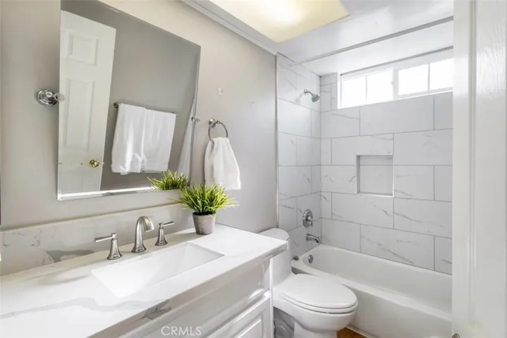 6815 E Georgetown Circle, Anaheim, California 92807