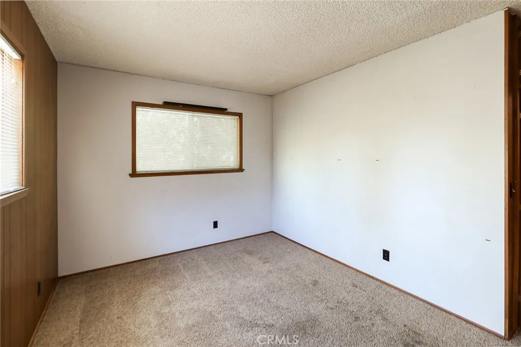 5291 Orchard Dr, Wrightwood, California 92397 home-pic-38