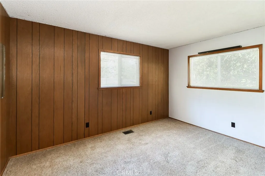 5291 Orchard Dr, Wrightwood, California 92397 home-pic-37