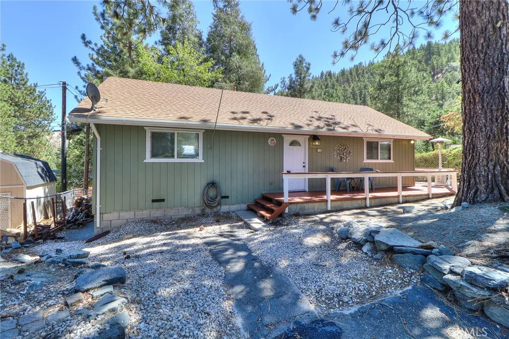 5291 Orchard Dr, Wrightwood, California 92397 home-pic-3