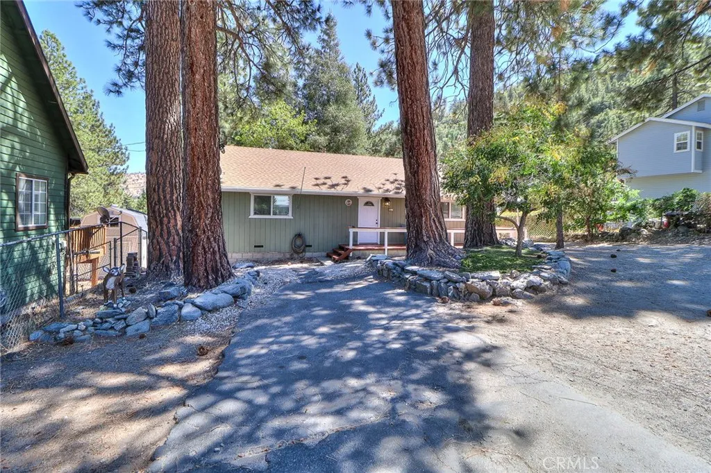 5291 Orchard Dr, Wrightwood, California 92397 home-pic-1