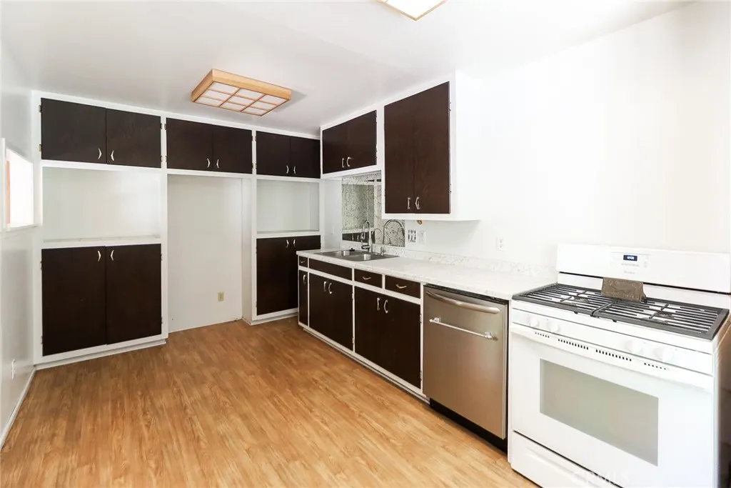 5291 Orchard Dr, Wrightwood, California 92397 home-pic-25