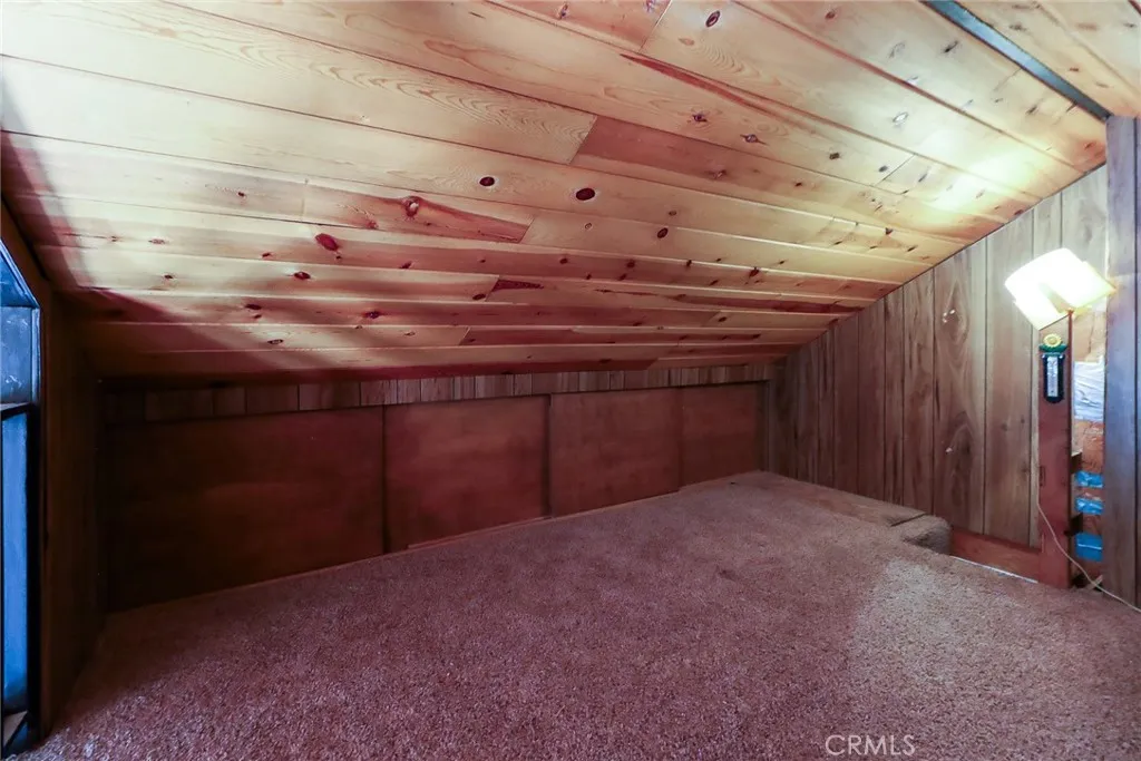5291 Orchard Dr, Wrightwood, California 92397 home-pic-44