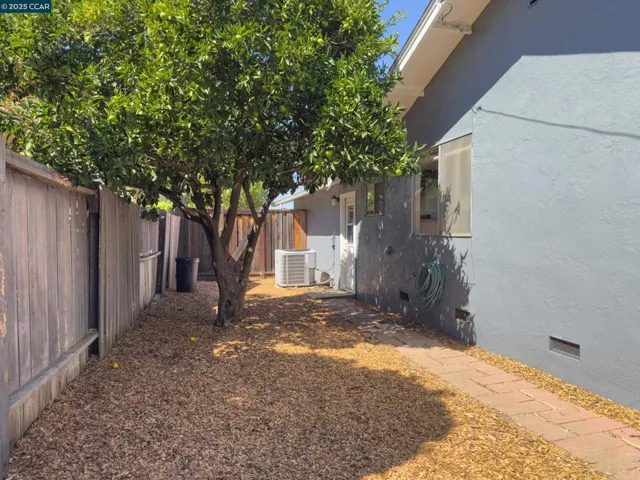 1682 Mendocino Dr, Concord, California 94521