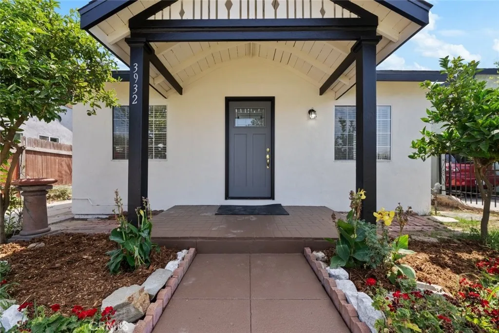 3932 W 64th Street, Inglewood, California 90302 home-pic-0