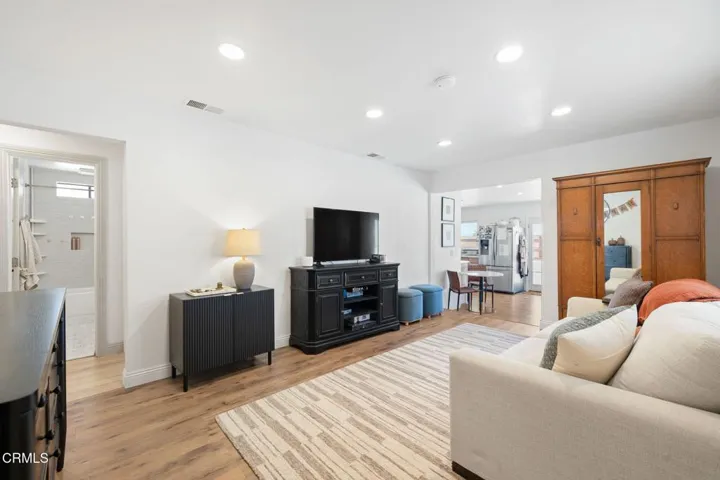 8-web-or-mls-AVOH5911