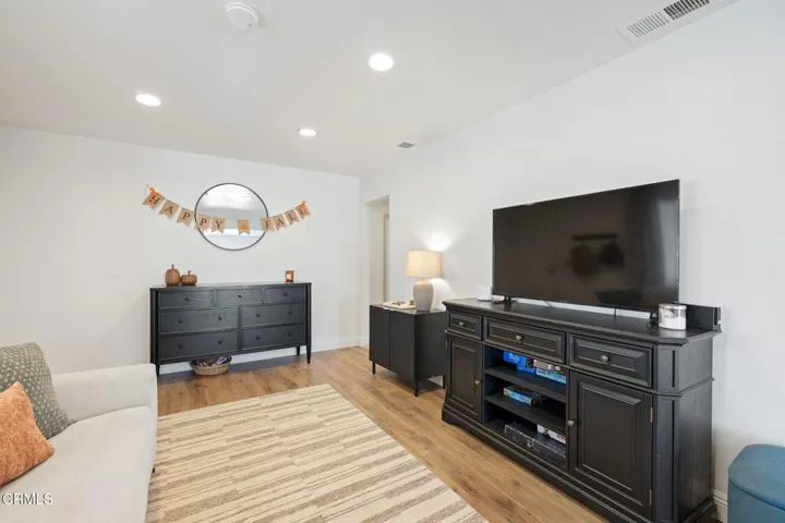 11-web-or-mls-AVOH5932