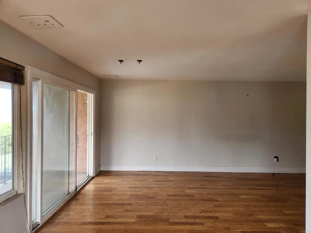 695 Sea Vale Street 205, Chula Vista, California 91910 home-pic-5