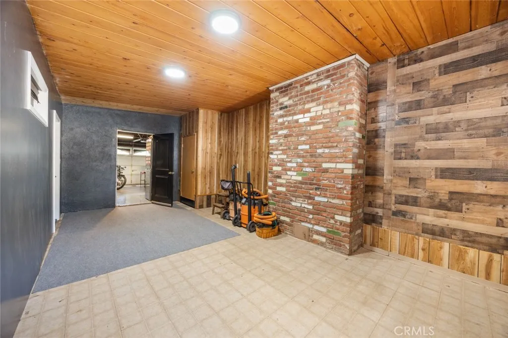 1501 Revere, Fullerton, California 92831 home-pic-12