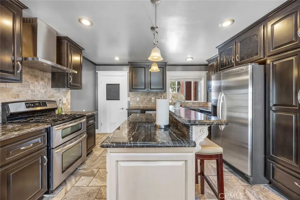 1501 Revere, Fullerton, California 92831 home-pic-4