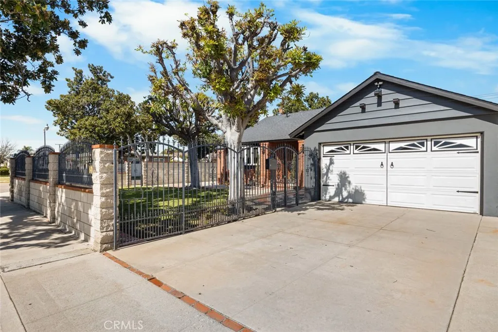 1501 Revere, Fullerton, California 92831 home-pic-17