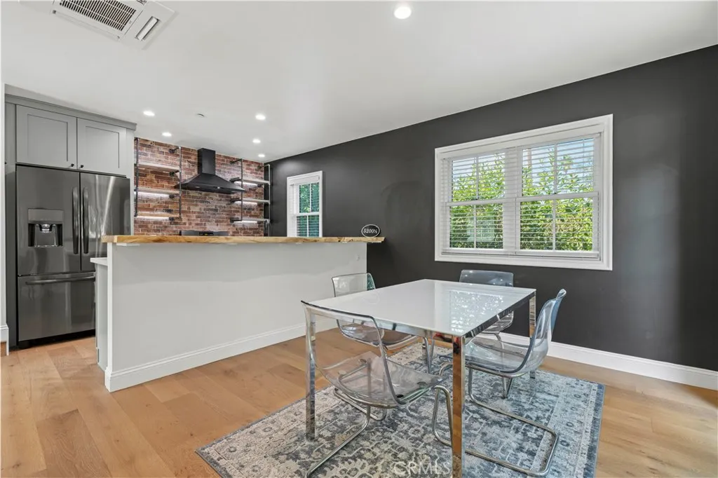 5200 Collier Place, Woodland Hills, California 91364 home-pic-30