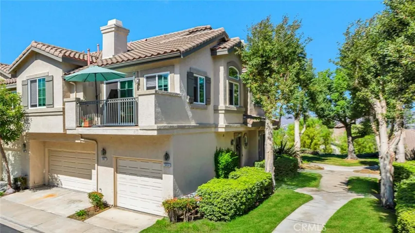 Two bedroom two bathroom upper end unit - no one living above or below you!