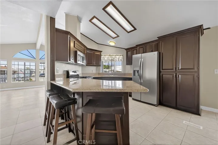 15621 Beach Blvd. #10, Westminster, California 92683