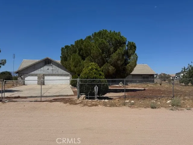 8268 Mesa, Hesperia, California 92344 home-pic-0