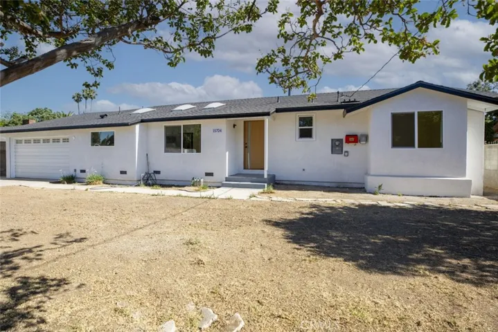 15724 Chase Street, North Hills, California 91343