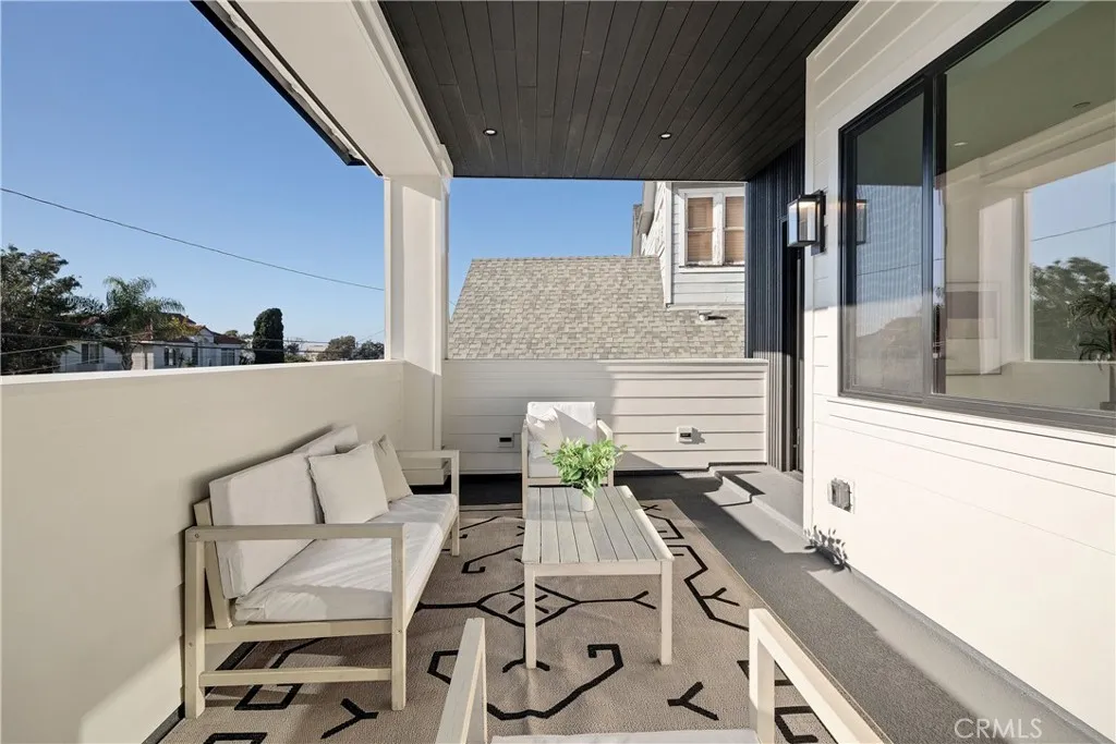 810 El Redondo Avenue, Redondo Beach, California 90277 home-pic-0