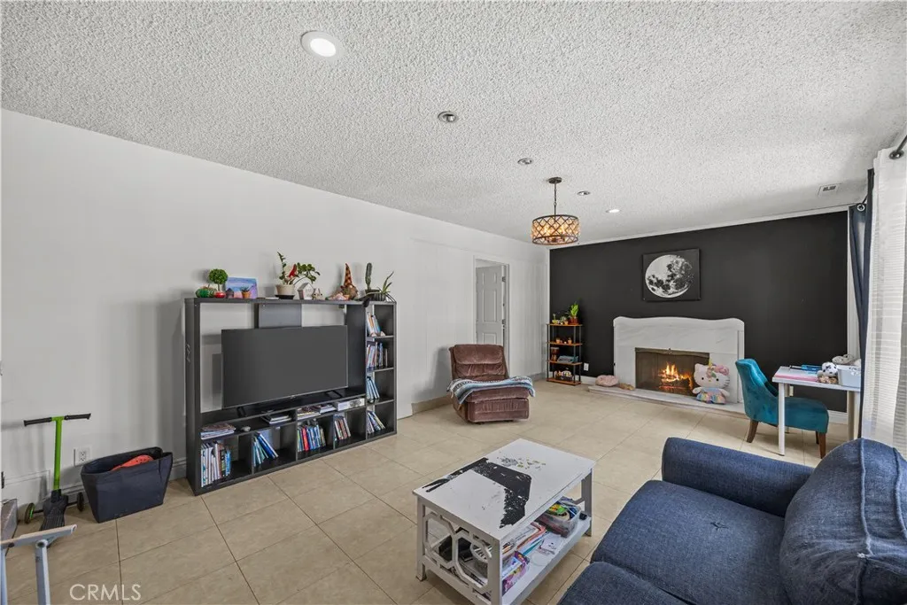 11432 Pollard Drive, Garden Grove, California 92841 home-pic-8