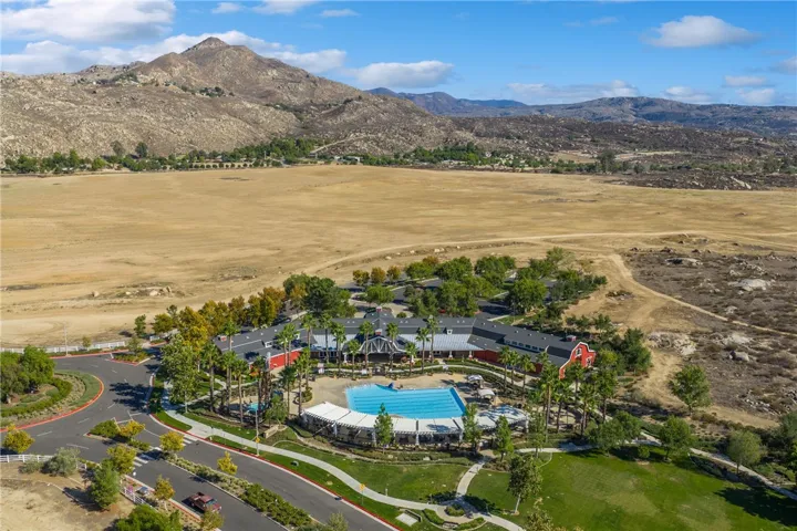 3363 Heliotrop, Hemet, California 92543