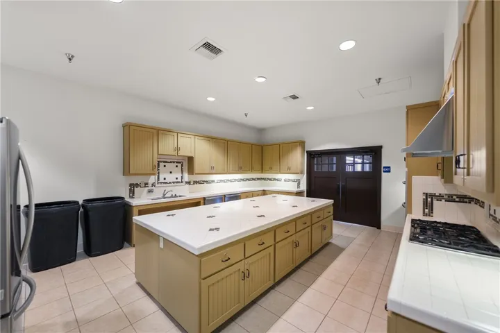 3363 Heliotrop, Hemet, California 92543