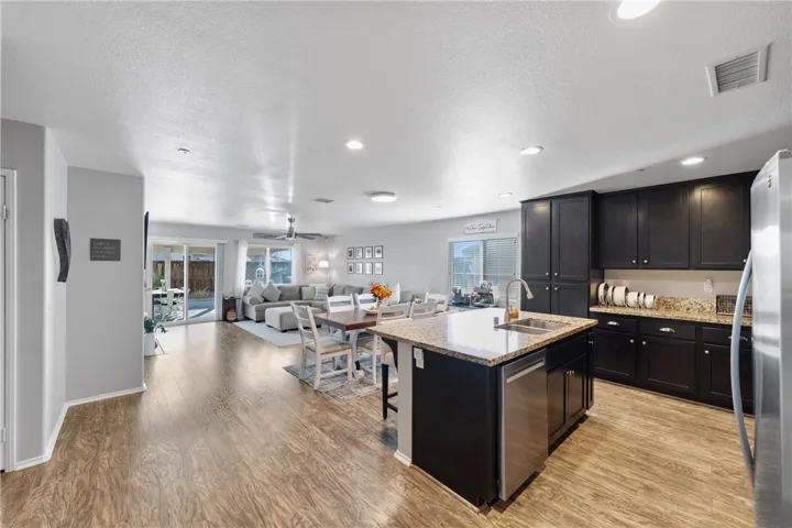 3363 Heliotrop, Hemet, California 92543