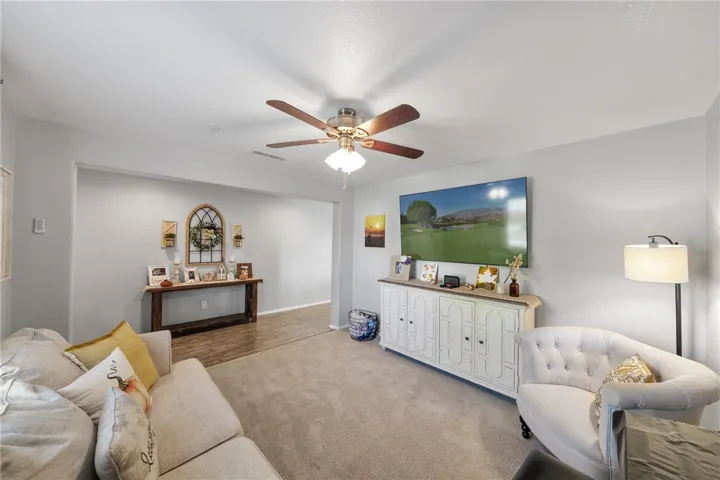 3363 Heliotrop, Hemet, California 92543