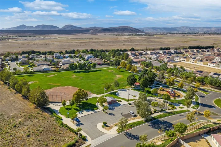 3363 Heliotrop, Hemet, California 92543