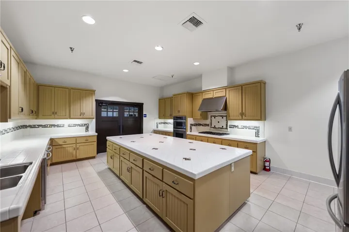 3363 Heliotrop, Hemet, California 92543