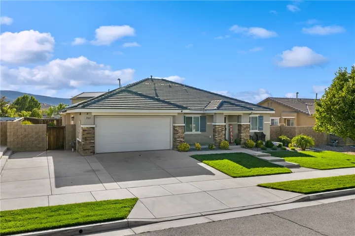 3363 Heliotrop, Hemet, California 92543