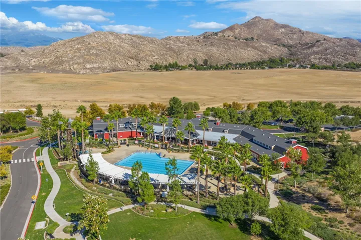 3363 Heliotrop, Hemet, California 92543