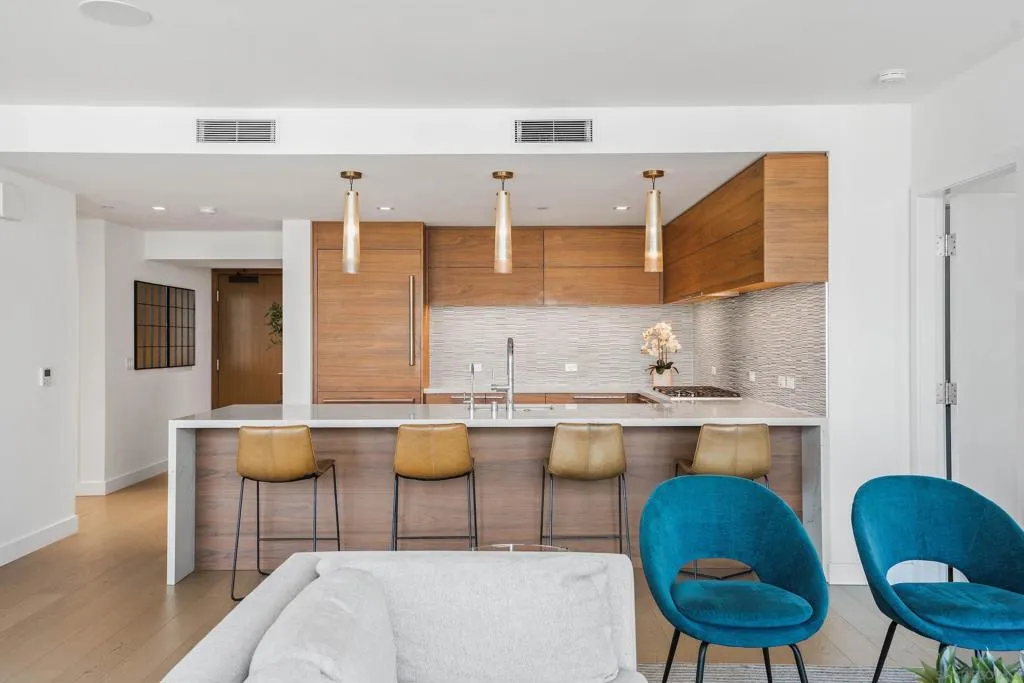 888 W E Street 2206, San Diego, California 92101 home-pic-13