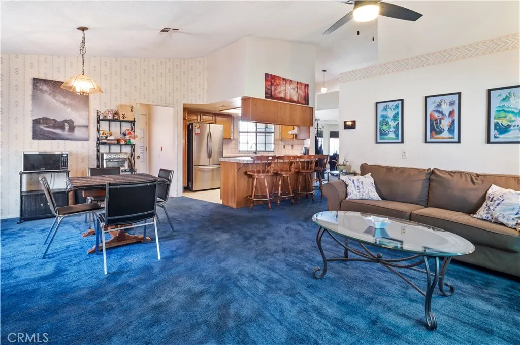 1558 Crestview Court, Lancaster, California 93535 home-pic-14