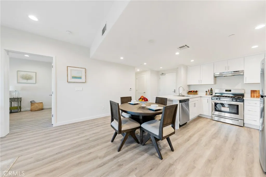 419 N Chandler Avenue 308, Monterey Park, California 91754 home-pic-6