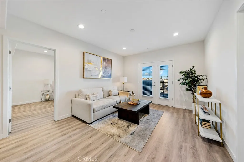 419 N Chandler Avenue 308, Monterey Park, California 91754 home-pic-3