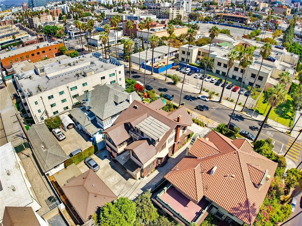 1041 Elden Ave., Los Angeles, California 90006 home-pic-19