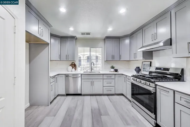 95 Olmsted Ct, Pittsburg, California 94565
