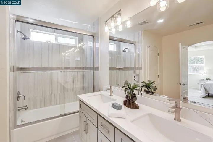 95 Olmsted Ct, Pittsburg, California 94565