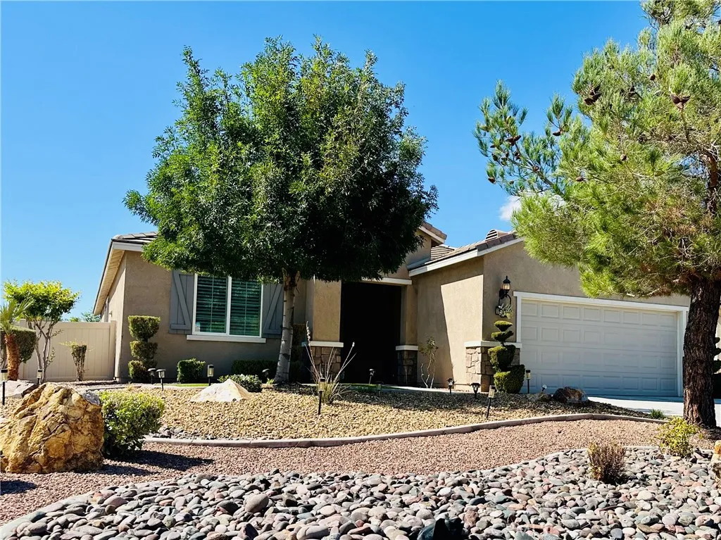 19369 Glaslyn, Apple Valley, California 92308 home-pic-0