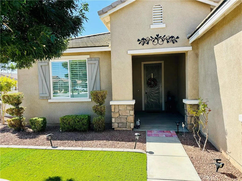 19369 Glaslyn, Apple Valley, California 92308 home-pic-28