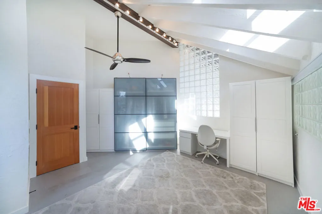 6649 Zumirez Drive, Malibu, California 90265 home-pic-37