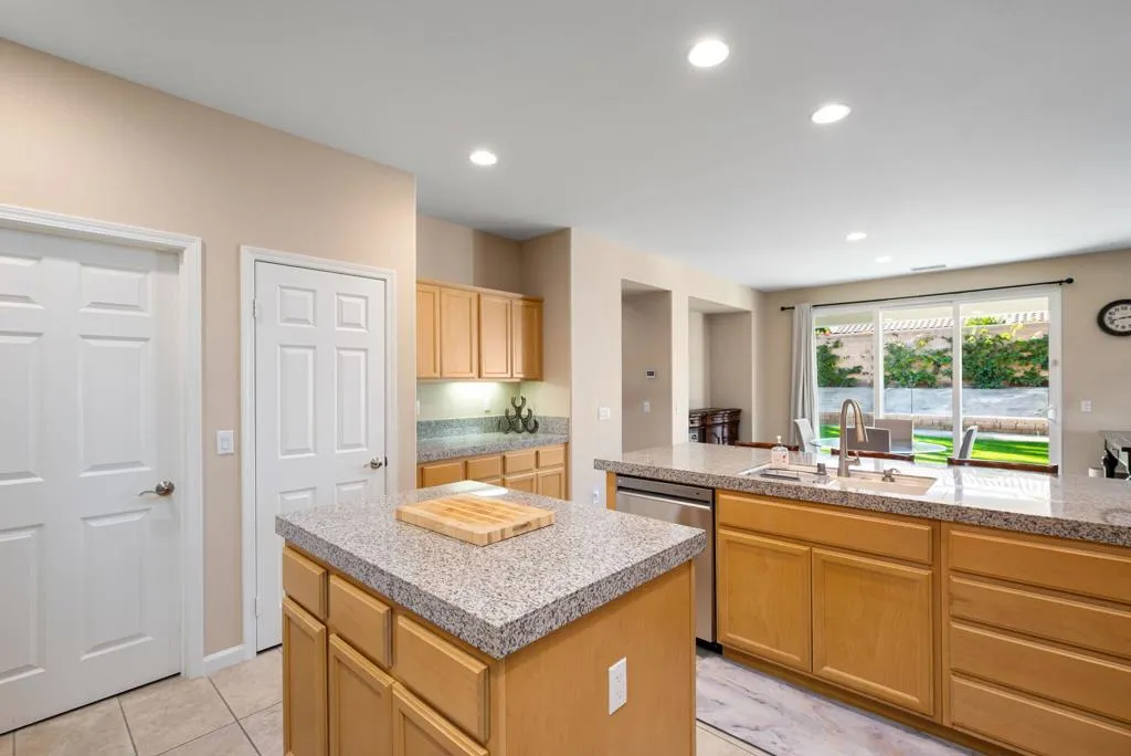 60237 Angora Court, La Quinta, California 92253 home-pic-17