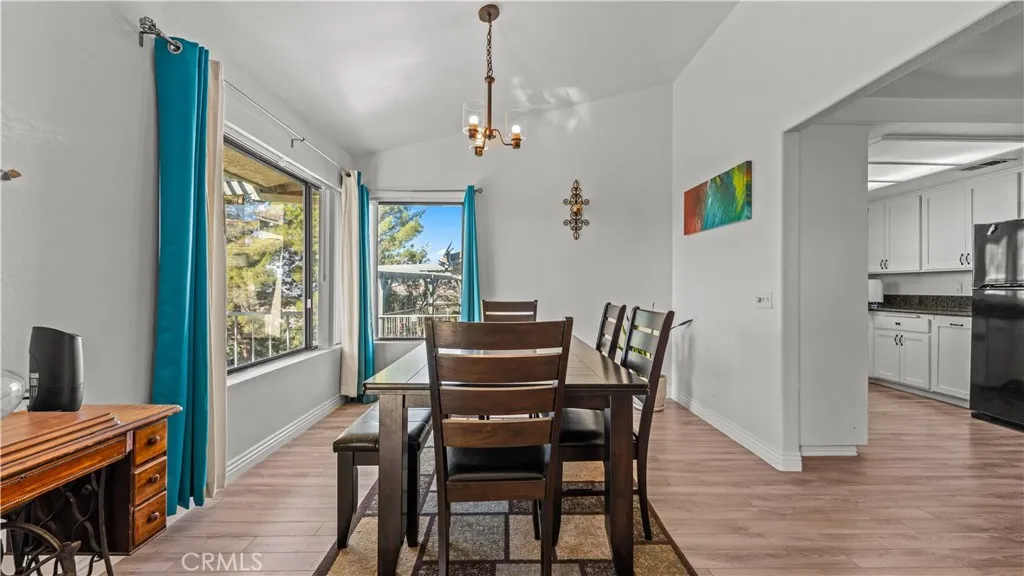 1747 Lomas Privadas Dr, San Bernardino, California 92404 home-pic-5