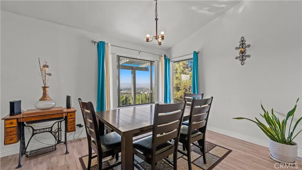1747 Lomas Privadas Dr, San Bernardino, California 92404 home-pic-6