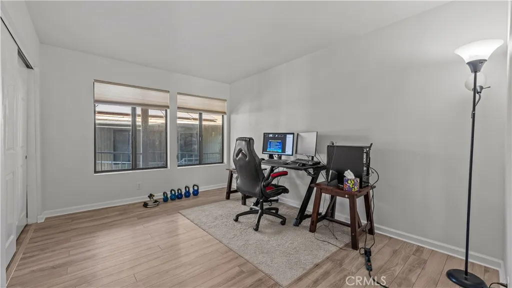 1747 Lomas Privadas Dr, San Bernardino, California 92404 home-pic-11