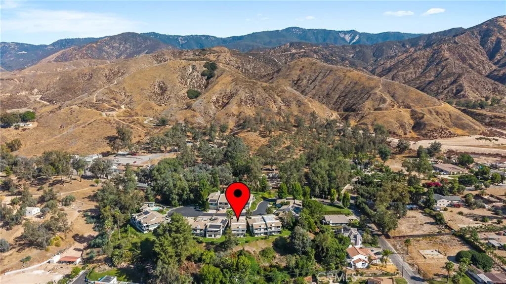 1747 Lomas Privadas Dr, San Bernardino, California 92404 home-pic-31