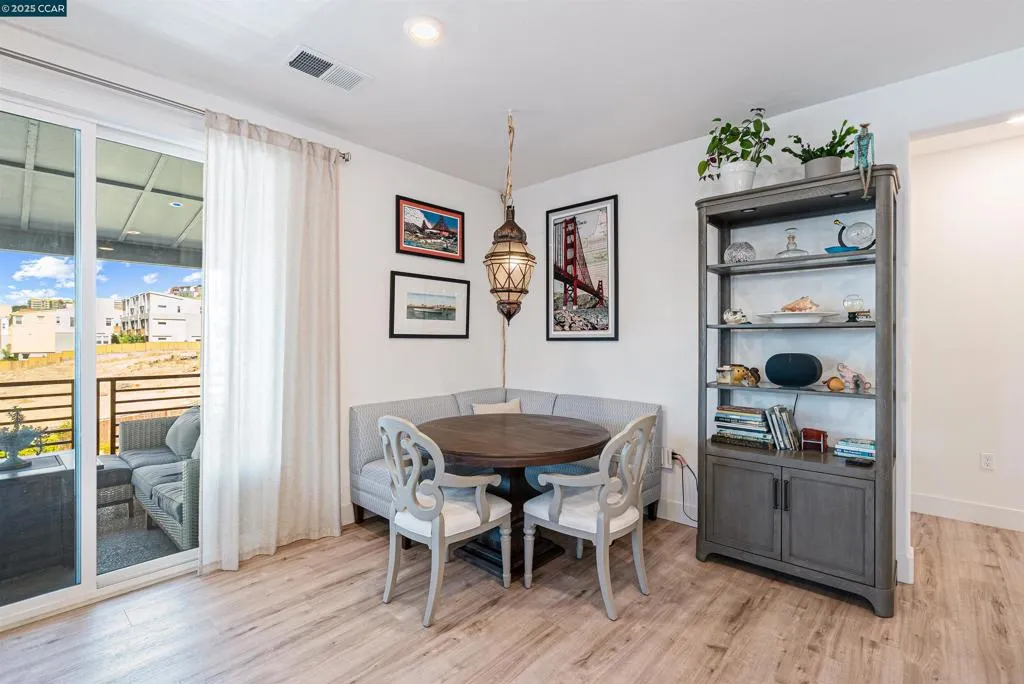 729 Delve Ct, Hayward, California 94544 home-pic-12