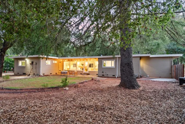 20141 Mendelsohn Lane, Saratoga, California 95070