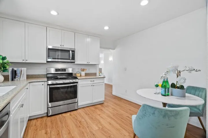 20141 Mendelsohn Lane, Saratoga, California 95070